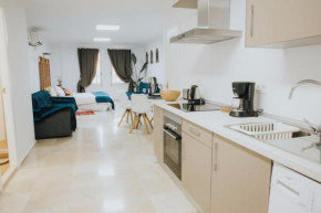 Гостиница Home Bassou  Санта-Крус-Де-Тенерифе